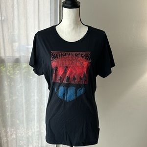 Netflix Official Stranger Things Season 2 Upside Down graphic T in black size XL